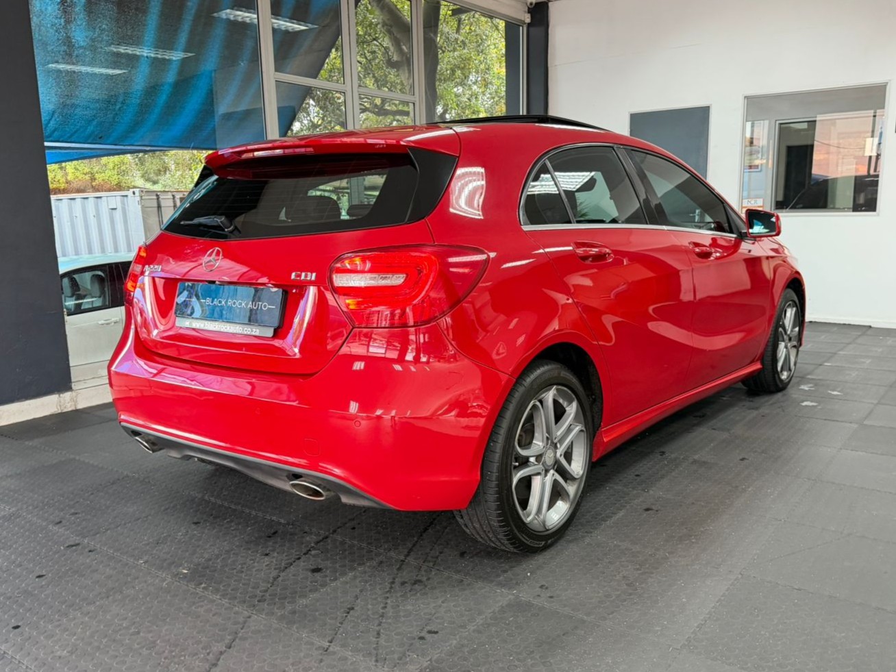 Mercedes-Benz A-Class A220d Urban 2015