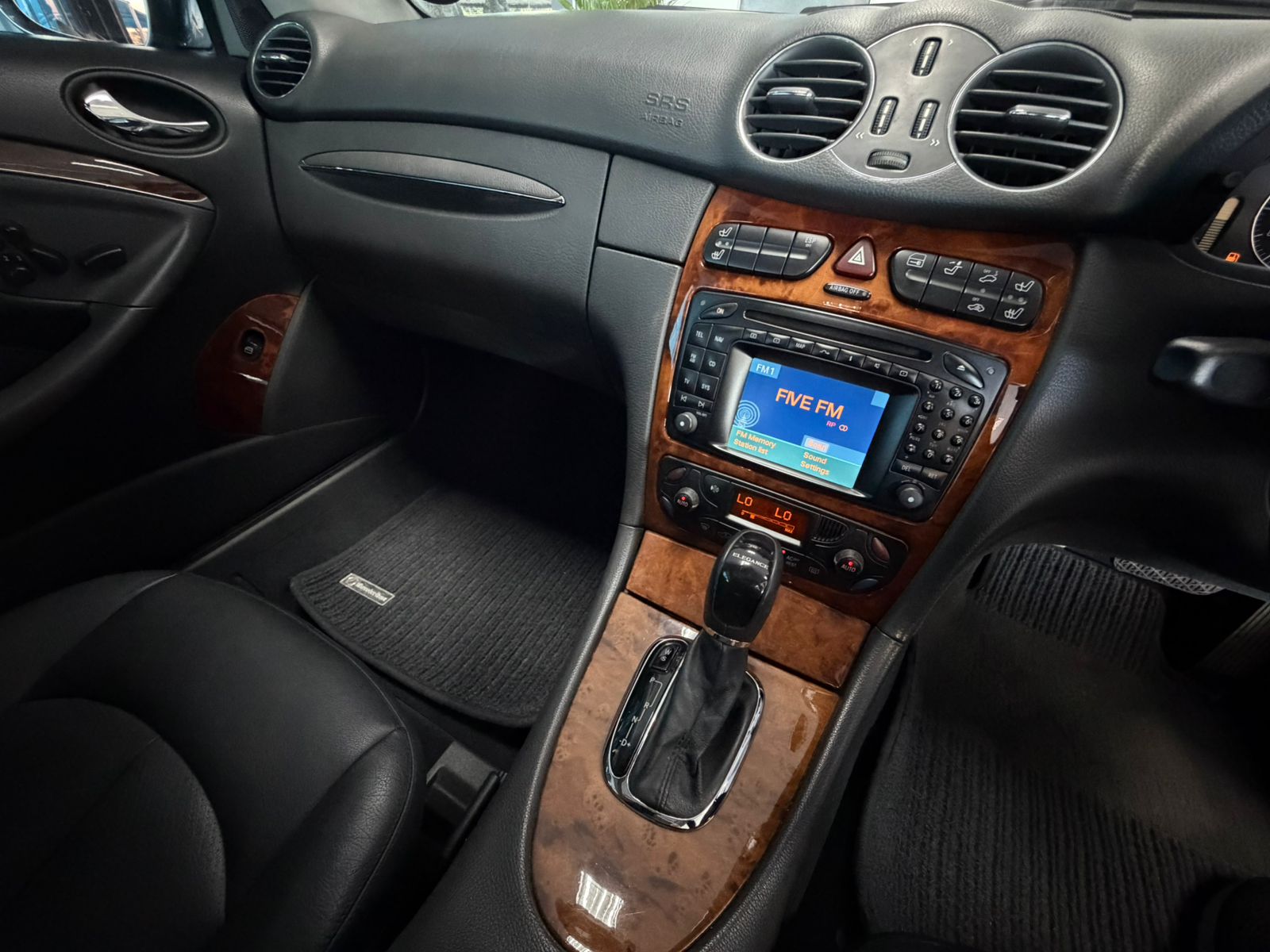 Mercedes-Benz CLK320 Coupe Elegance 2002