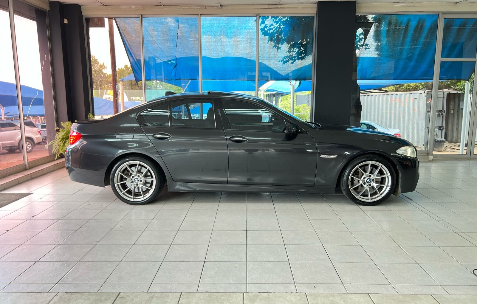 BMW 5 Series 535d M Sport 2011