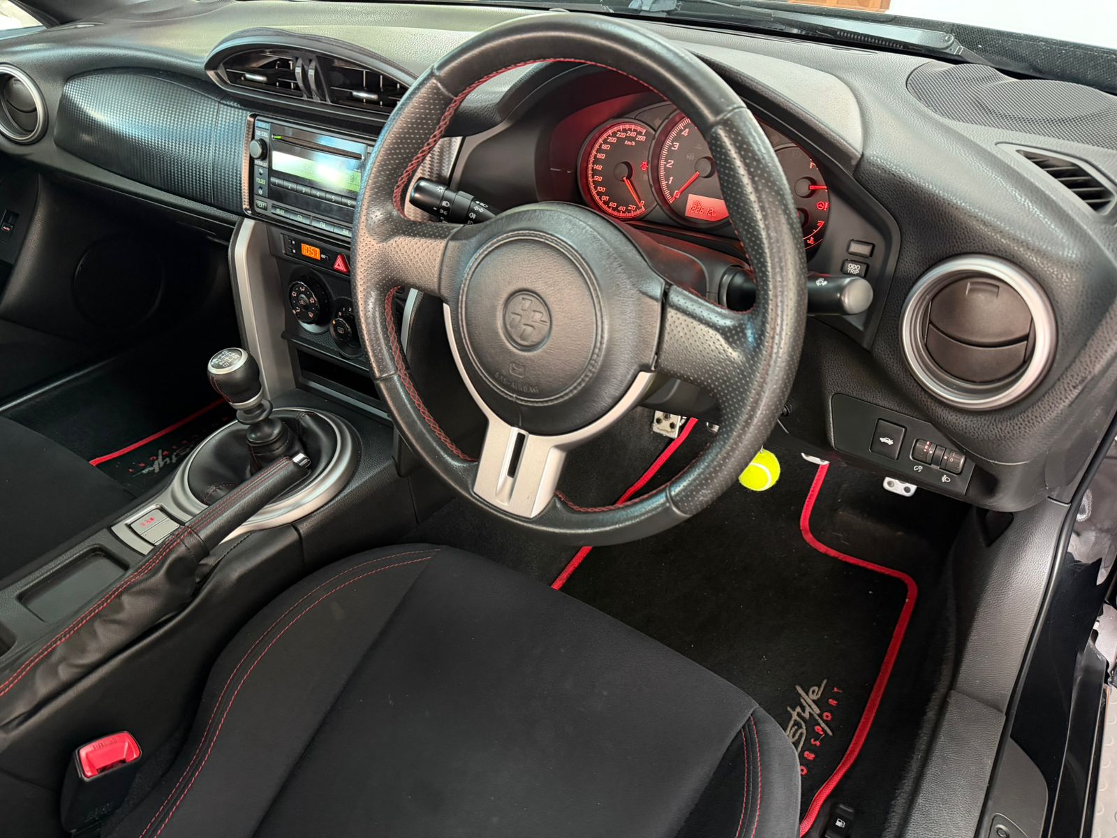 Toyota 86 2.0 standard 2012