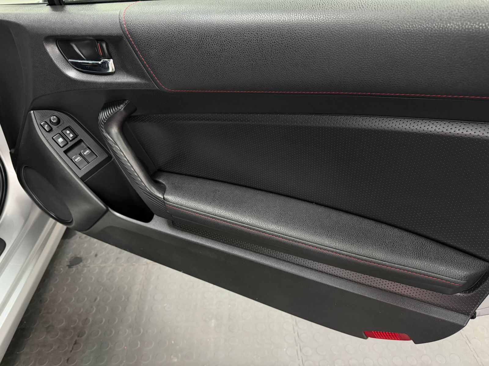 Toyota 86 2.0 standard 2012