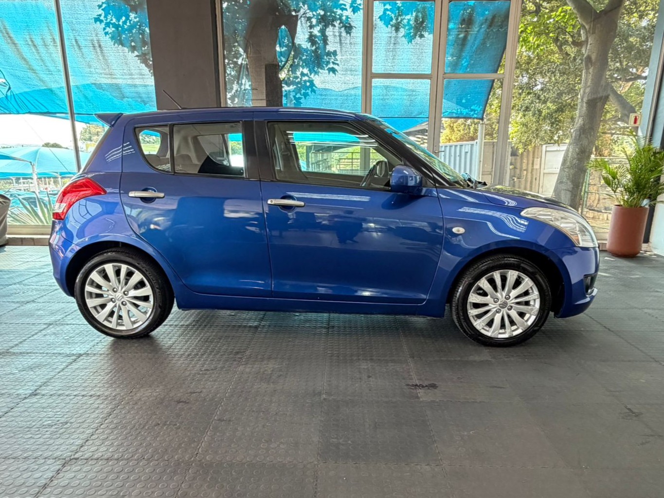 suzuki Swift Swift 1.4 SE 2013