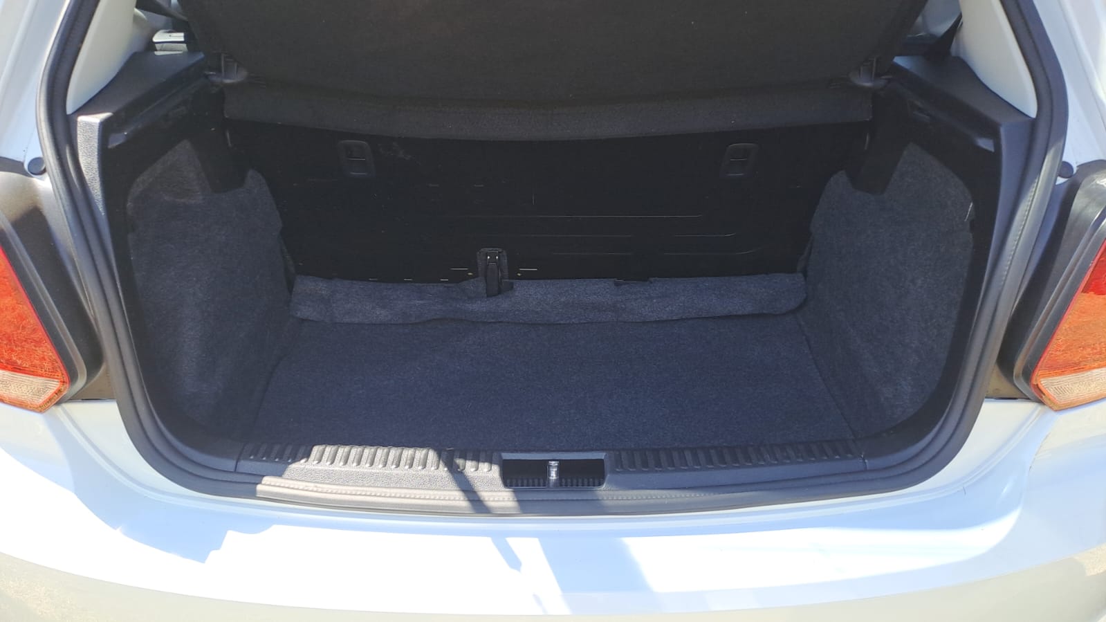 Volkswagen Polo Vivo 2024