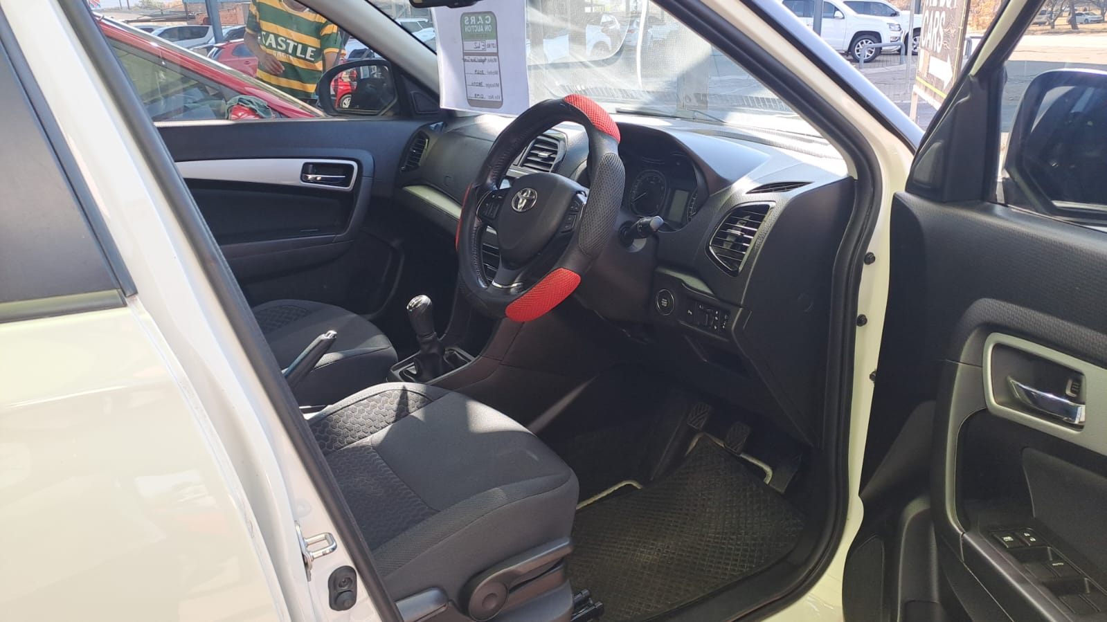 Toyota Urban Cruiser 2023