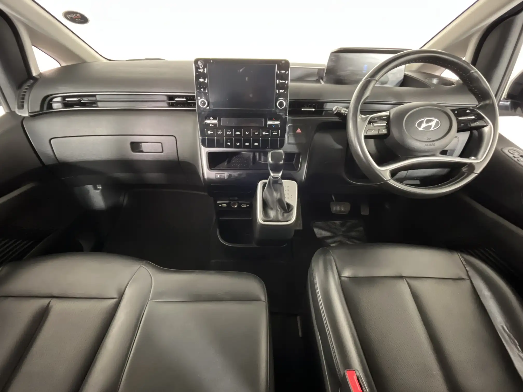 Hyundai 2022 Hyundai Staria 2.2d Executive Auto 2022 Hyundai Staria 2.2d Executive Auto 2022