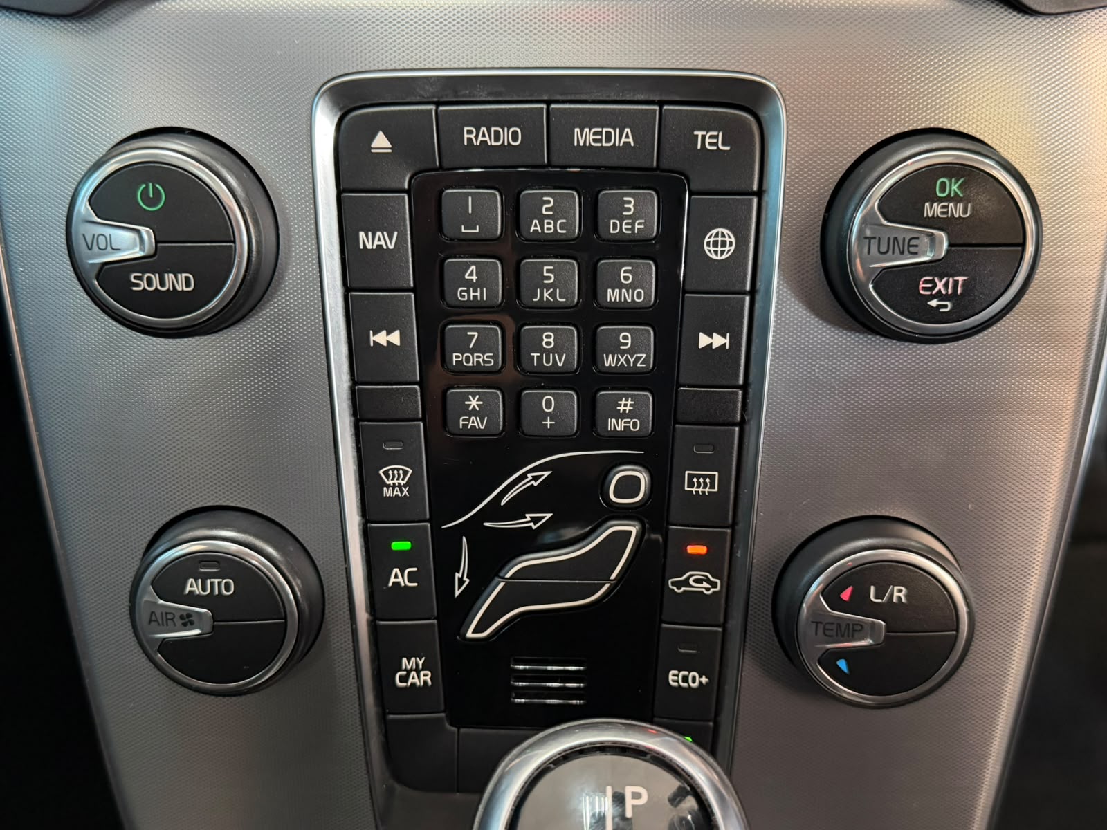 Volvo V40 CC D3 Momentum Auto 2017