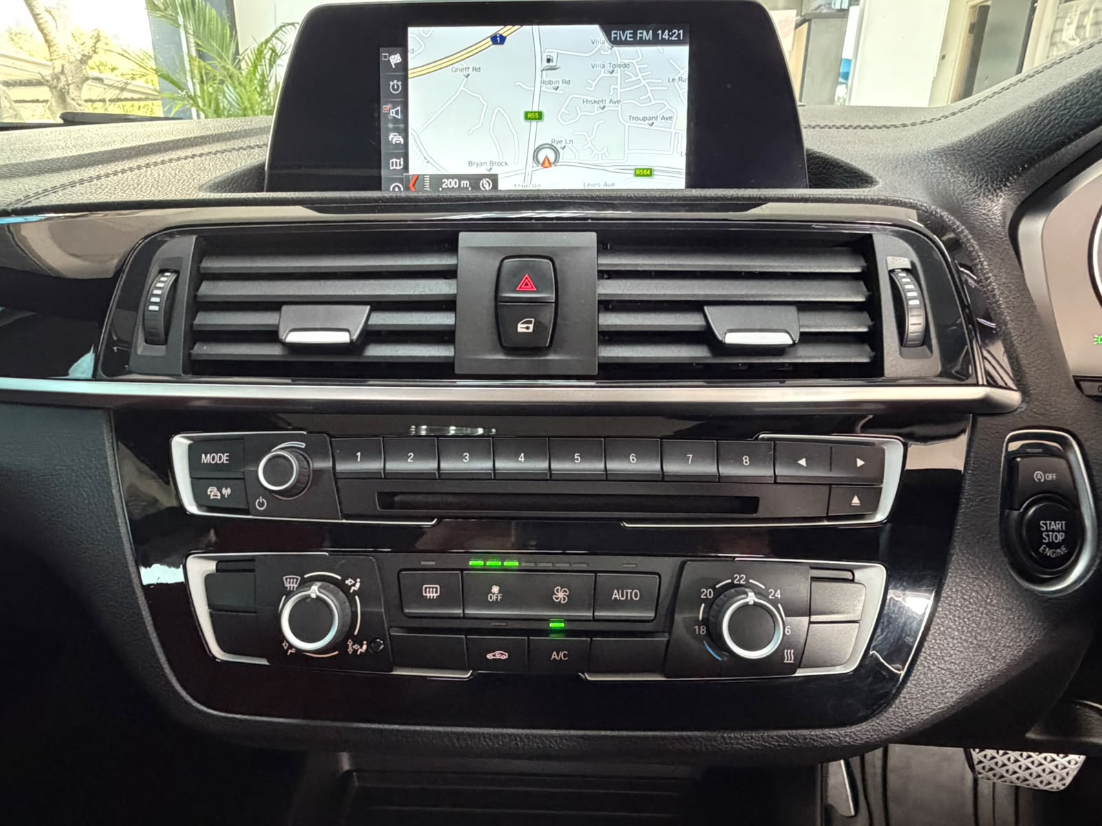 BMW 2 Series 220i Coupe M Sport Sports-Auto 2019