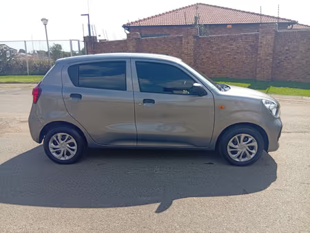 Toyota Vitz 2025