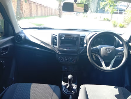 Toyota Vitz 2025