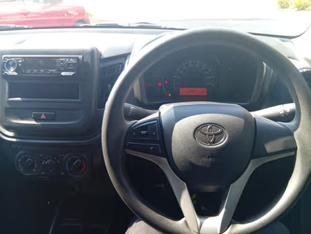 Toyota Vitz 2025