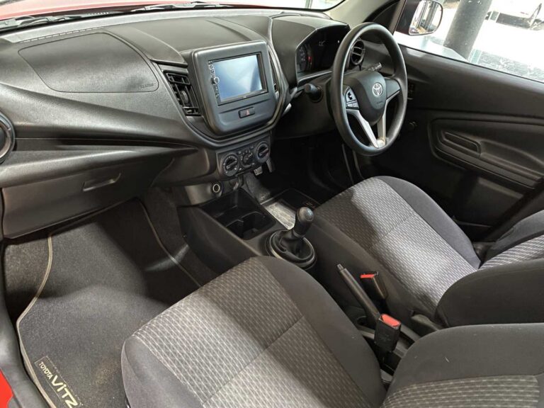 Toyota Vitz 2023