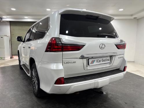 Lexus LX 570 2018