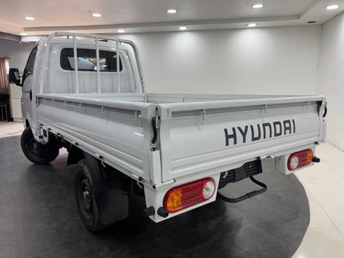 Hyundai H-100 2.6D Deck 2026