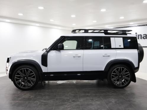 Land Rover Defender 110 D300 X-Dynamic HCE 2022