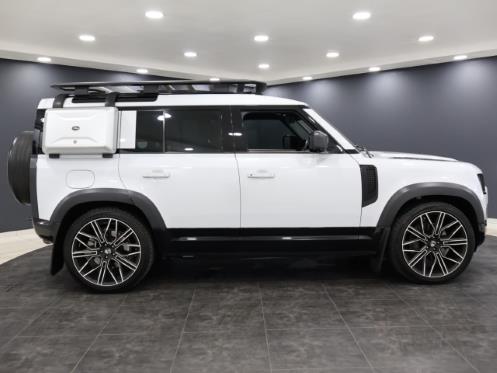 Land Rover Defender 110 D300 X-Dynamic HCE 2022