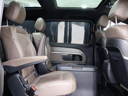 Mercedes-Benz V-Class V300d Avantgarde AMG Line 2023