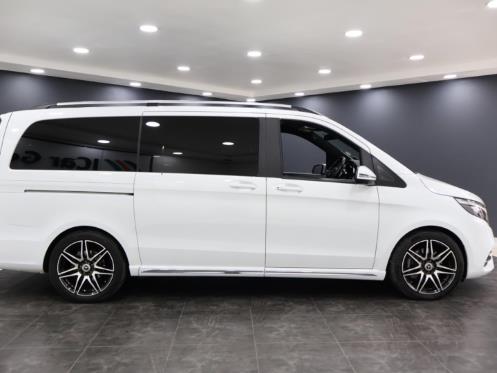 Mercedes-Benz V-Class V300d Avantgarde AMG Line 2023