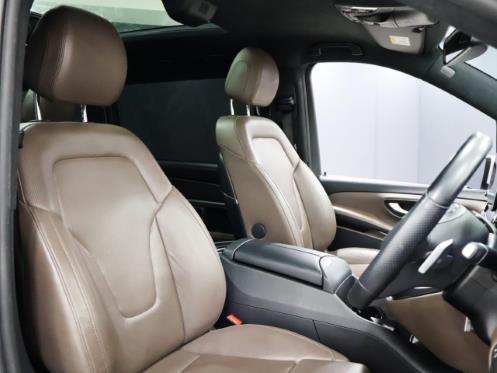 Mercedes-Benz V-Class V300d Avantgarde AMG Line 2023