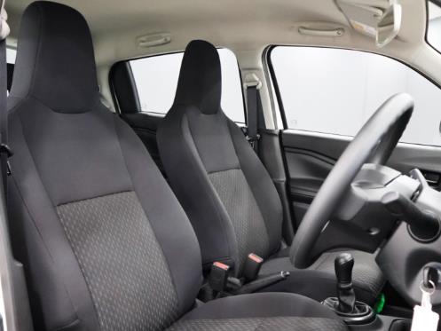 Toyota Vitz 1.0 2026