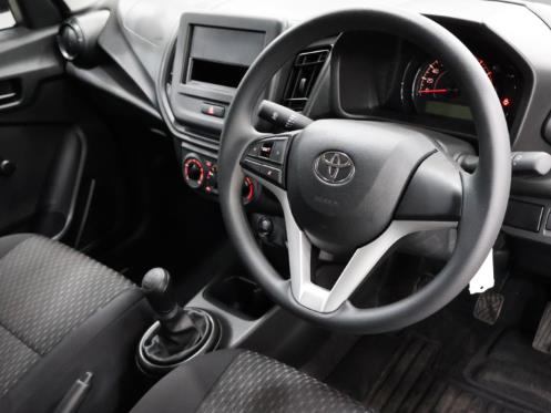 Toyota Vitz 1.0 2026