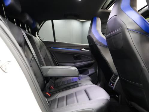 Volkswagen Golf R 2024