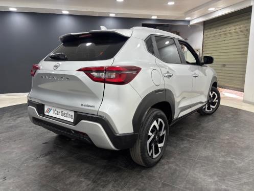 Nissan Magnite 1.0 Turbo Acenta Plus CVT 2024