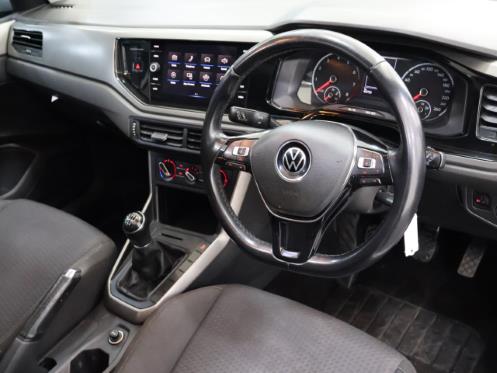 Volkswagen Polo Hatch 1.0TSI Comfortline R-Line 2021