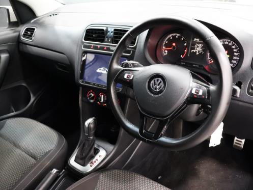 Volkswagen Polo Sedan 1.6 Comfortline Auto 2021
