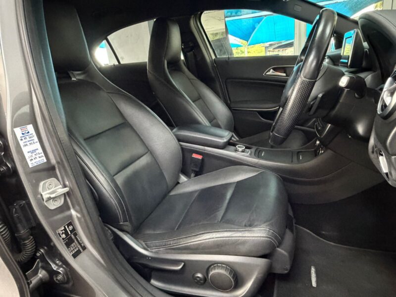 Mercedes-Benz A-Class A220 2013