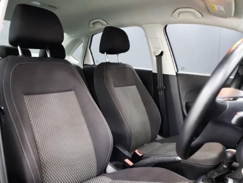 Volkswagen Polo Sedan 1.6 Comfortline Auto 2021