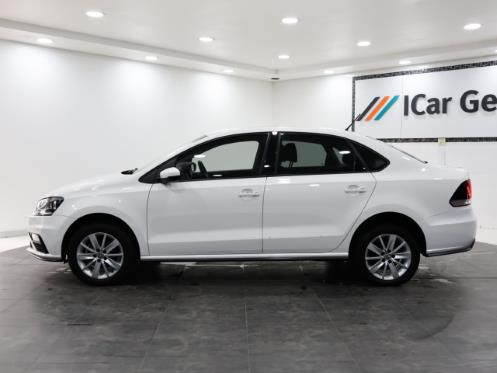 Volkswagen Polo Sedan 1.6 Comfortline Auto 2021