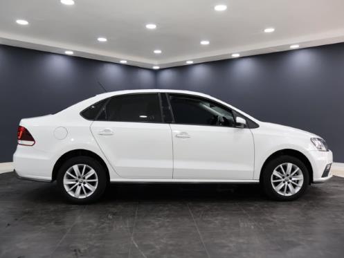 Volkswagen Polo Sedan 1.6 Comfortline Auto 2021