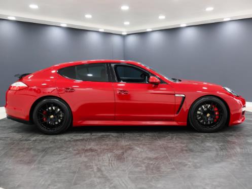Porsche Panamera GTS 2013