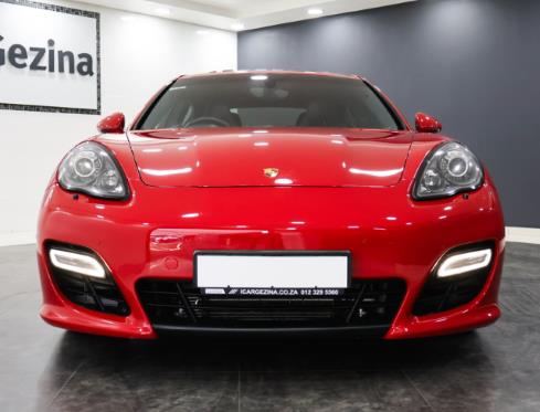 Porsche Panamera GTS 2013