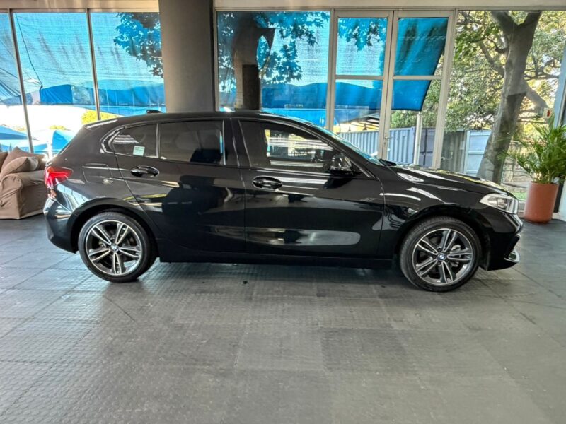 BMW 1 Series 118i 2021