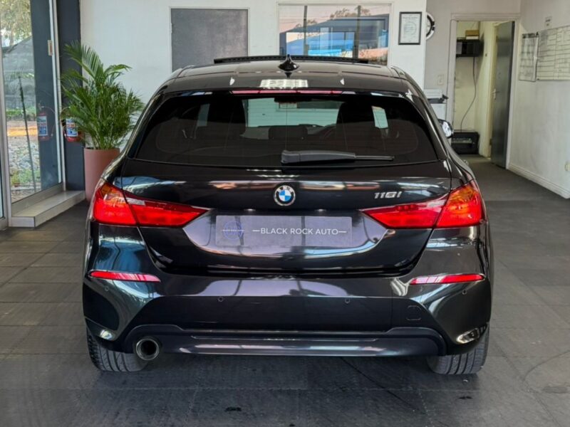 BMW 1 Series 118i 2021