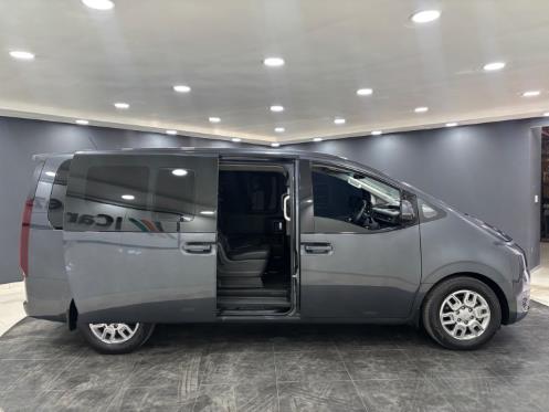 Hyundai Staria 2.2D Executive 9-Seater Auto 2022