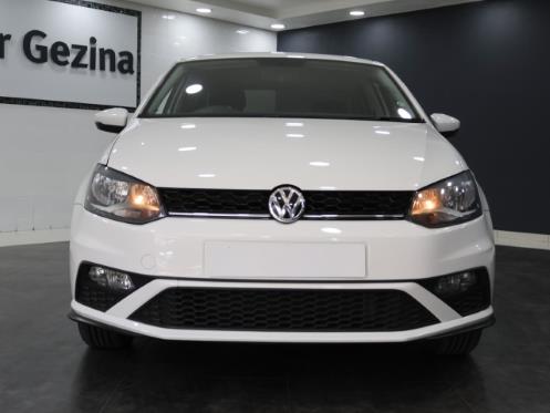 Volkswagen Polo Sedan 1.6 Comfortline 2021