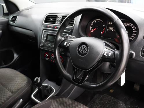 Volkswagen Polo Sedan 1.6 Comfortline 2021