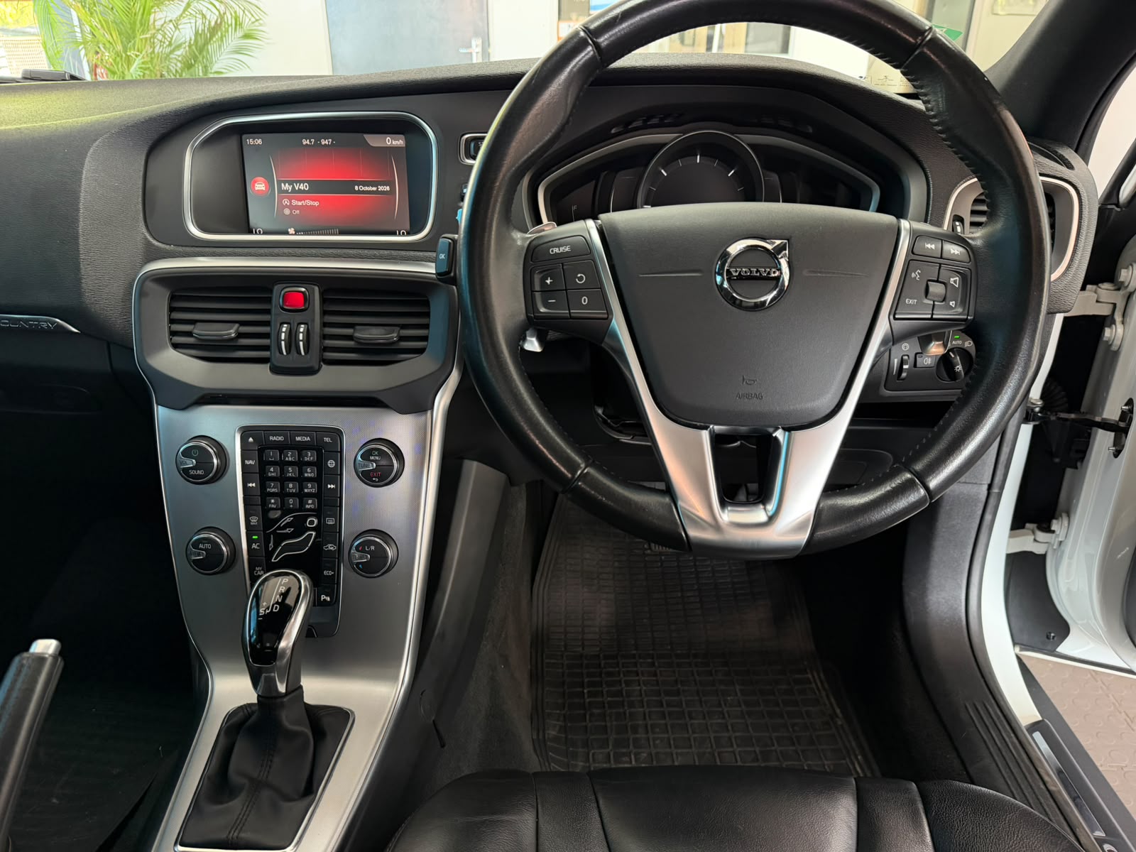 Volvo V40 Cross Country D3 Momentum 2019