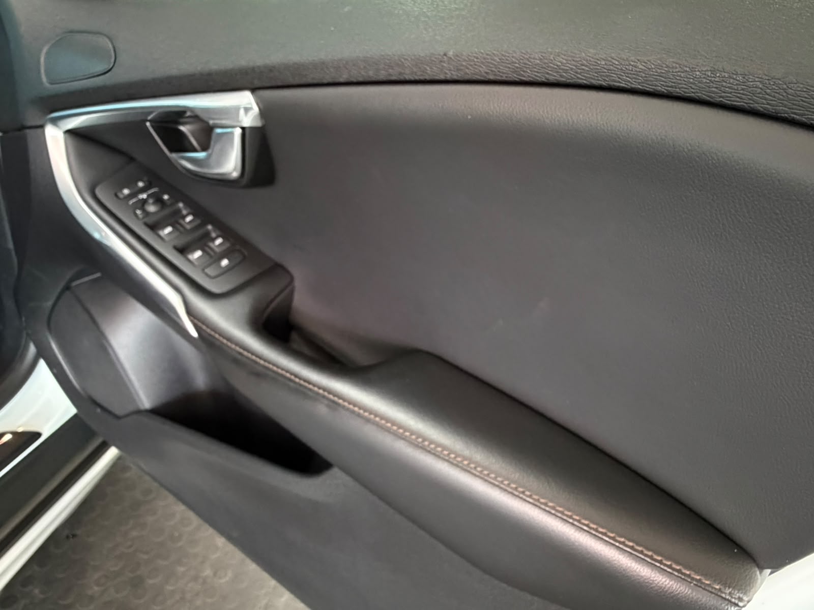 Volvo V40 Cross Country D3 Momentum 2019