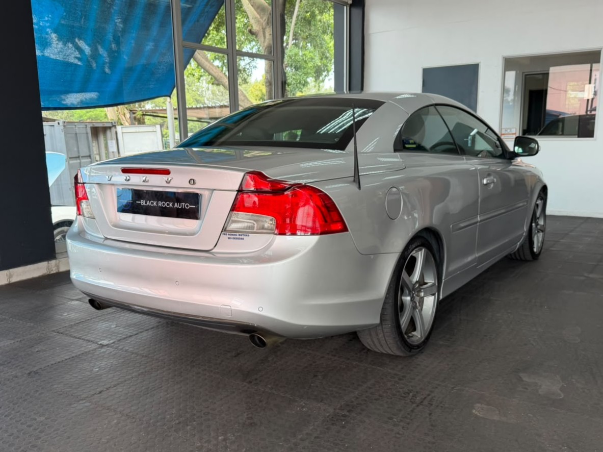 Volvo C70 T5 Auto 2010