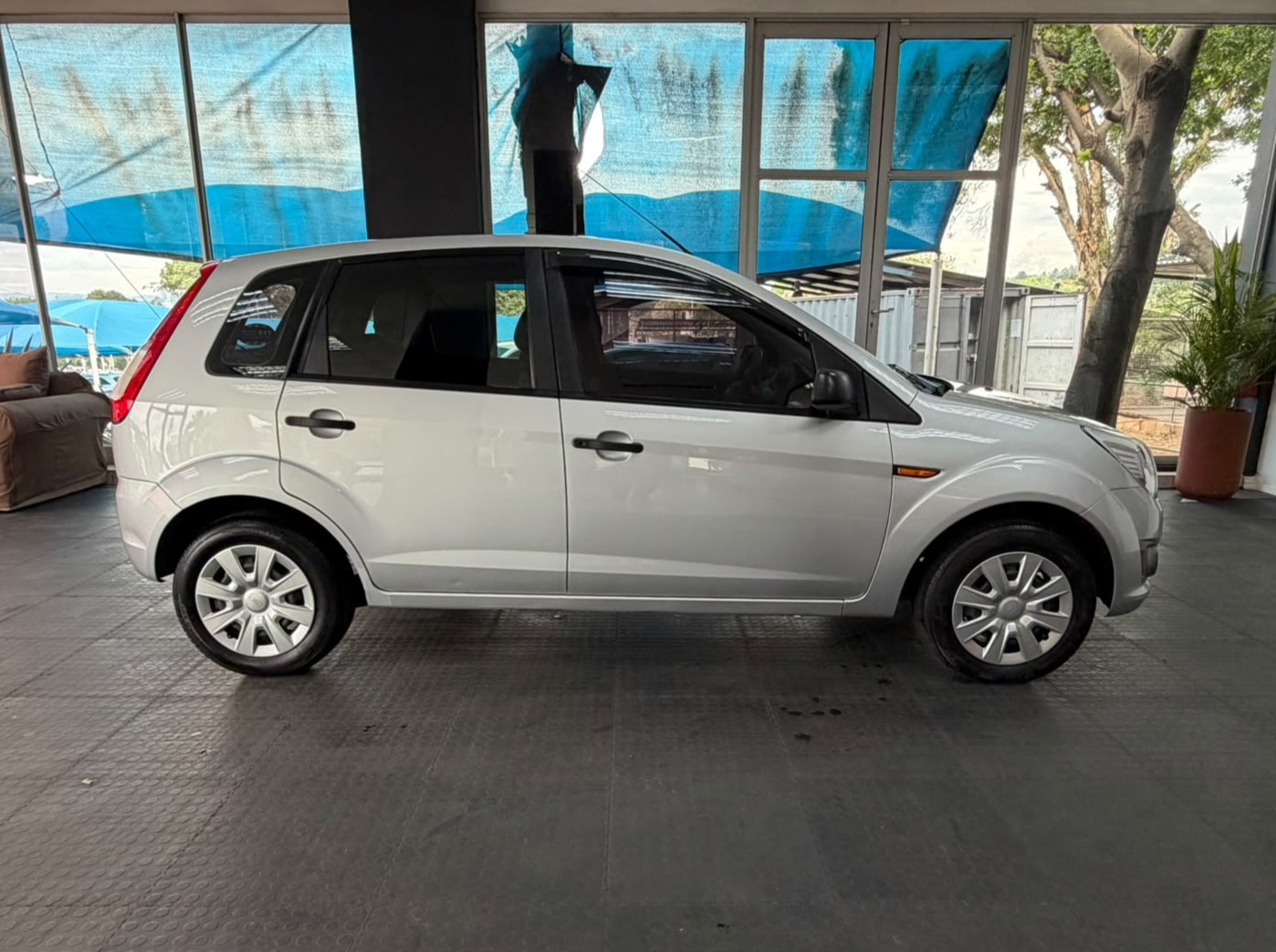 Ford Figo 1.4 Ambient 2014