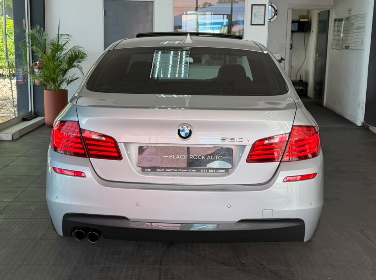 BMW 5 Series 520i MSport Auto 2014