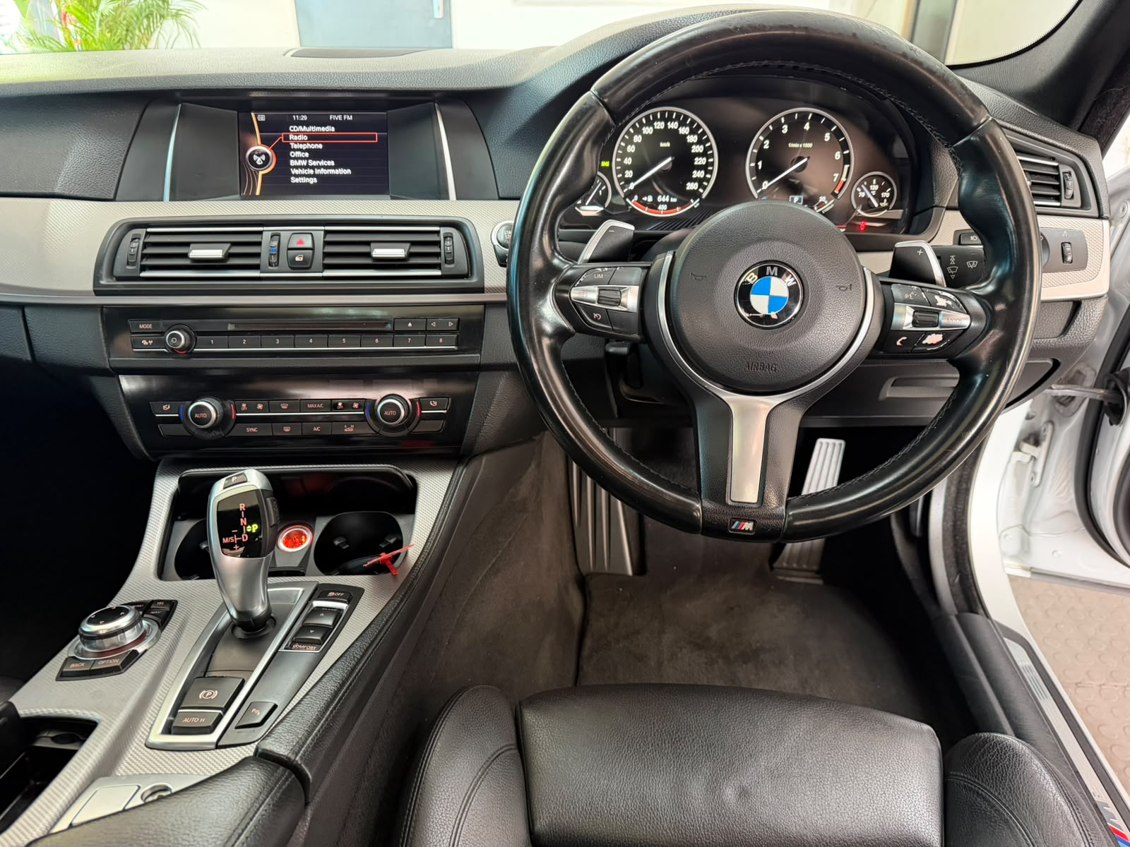 BMW 5 Series 520i MSport Auto 2014