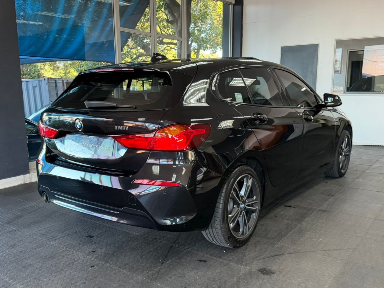 BMW 1 Series 118i Sport Line 2021